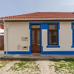 Hostwise - Traditional House With Terrace * Oporto