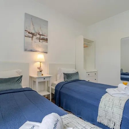 Hostwise - Traditional House With Terrace * Porto