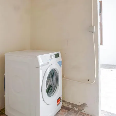 Hostwise - Traditional House With Terrace * Oporto