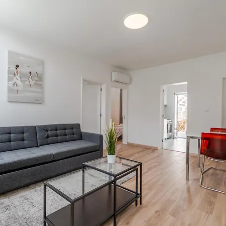 Hébergement de vacances Hostwise - Traditional House With Terrace Oporto