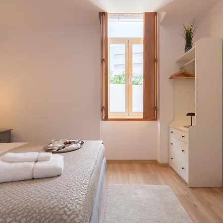 Hostwise - Traditional House With Terrace * Oporto