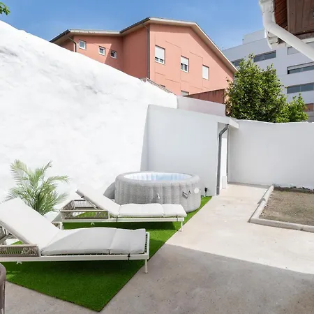 Hostwise - Traditional House With Terrace * Oporto