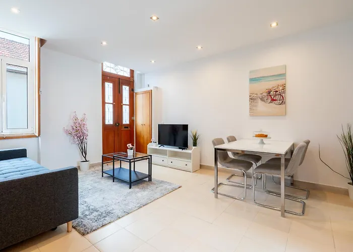 Hostwise - Traditional House With Terrace * Oporto