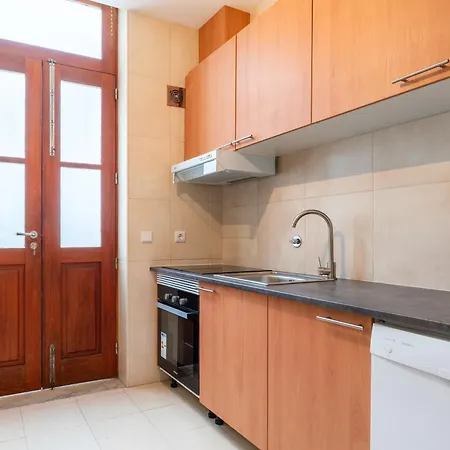 Hostwise - Traditional House With Terrace * Oporto
