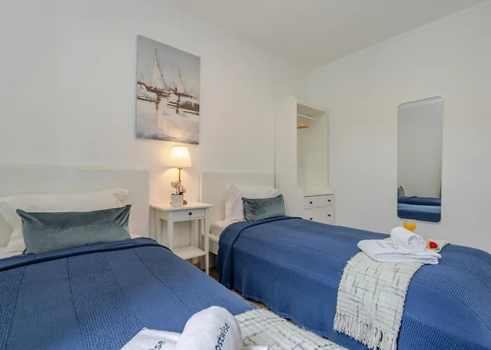 Hostwise - Traditional House With Terrace * Porto